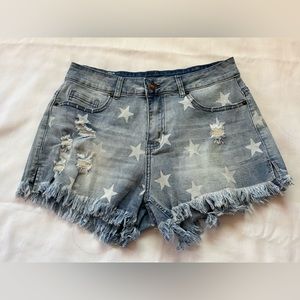 3/20$ 🌸Stars Jean Shorts  🌸